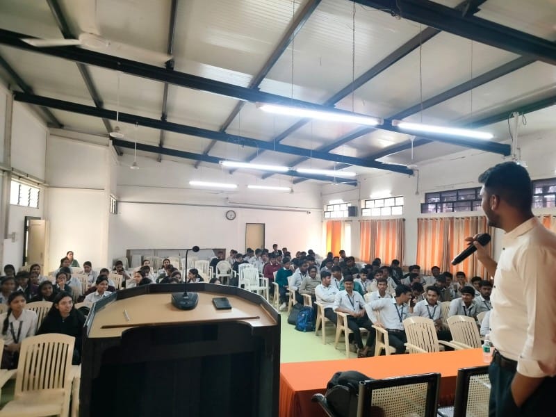 Dayanand College